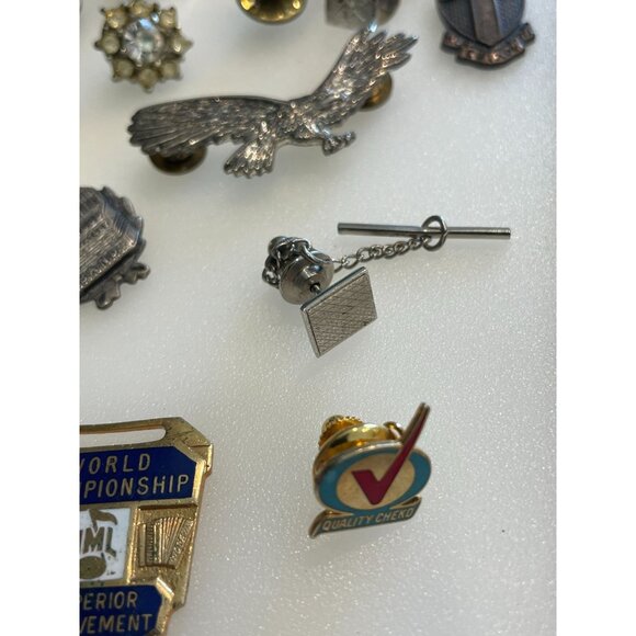 Vintage Collectible Pin & Fob Lot - Military Union Figural Awards & More Assorte - Picture 10 of 16